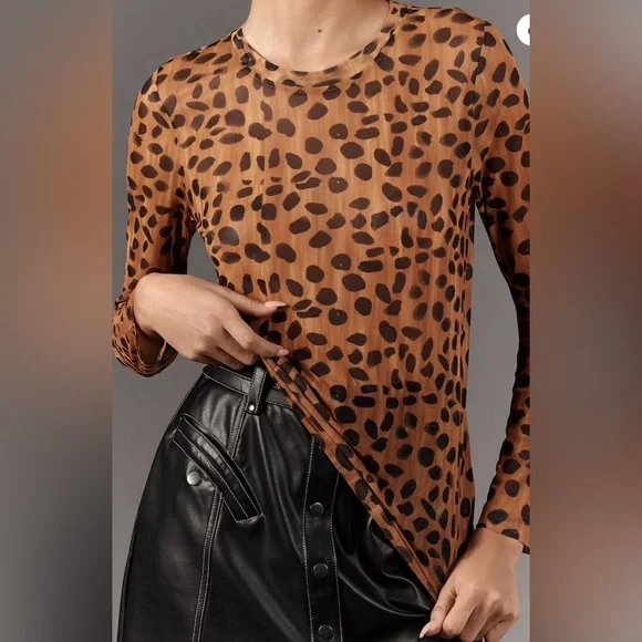 Porridge Kona Mock-Neck Top - Picture 4 of 11